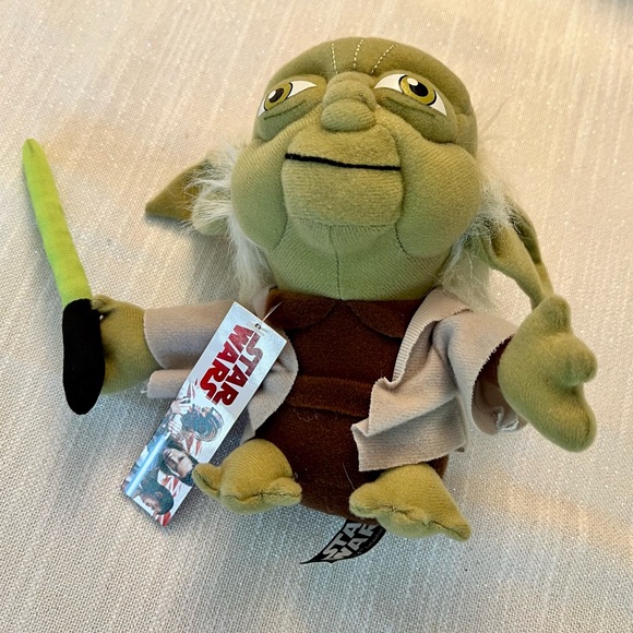 Star Wars Yoda With Lightsaber 7" Plush Stuffed Animal Toy - Picture 1 of 5